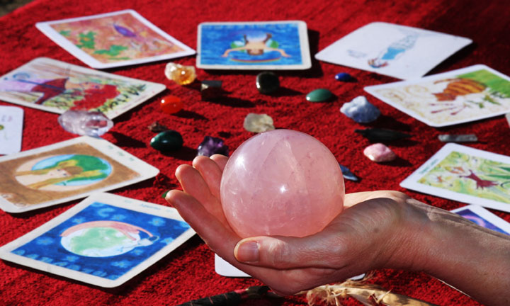 What Is Crystal Reading? – Crystal Reading